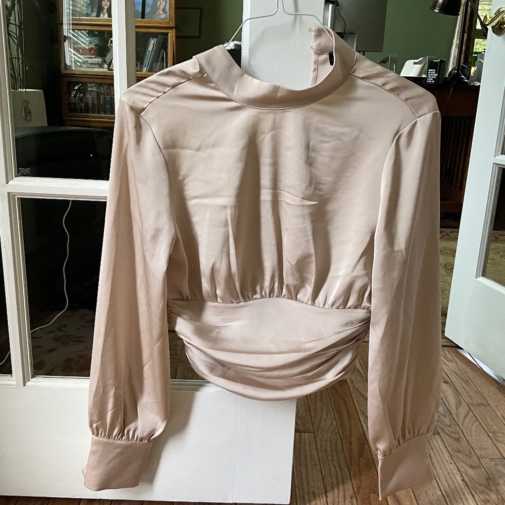 Size small House of Harlow blouse - never worn
